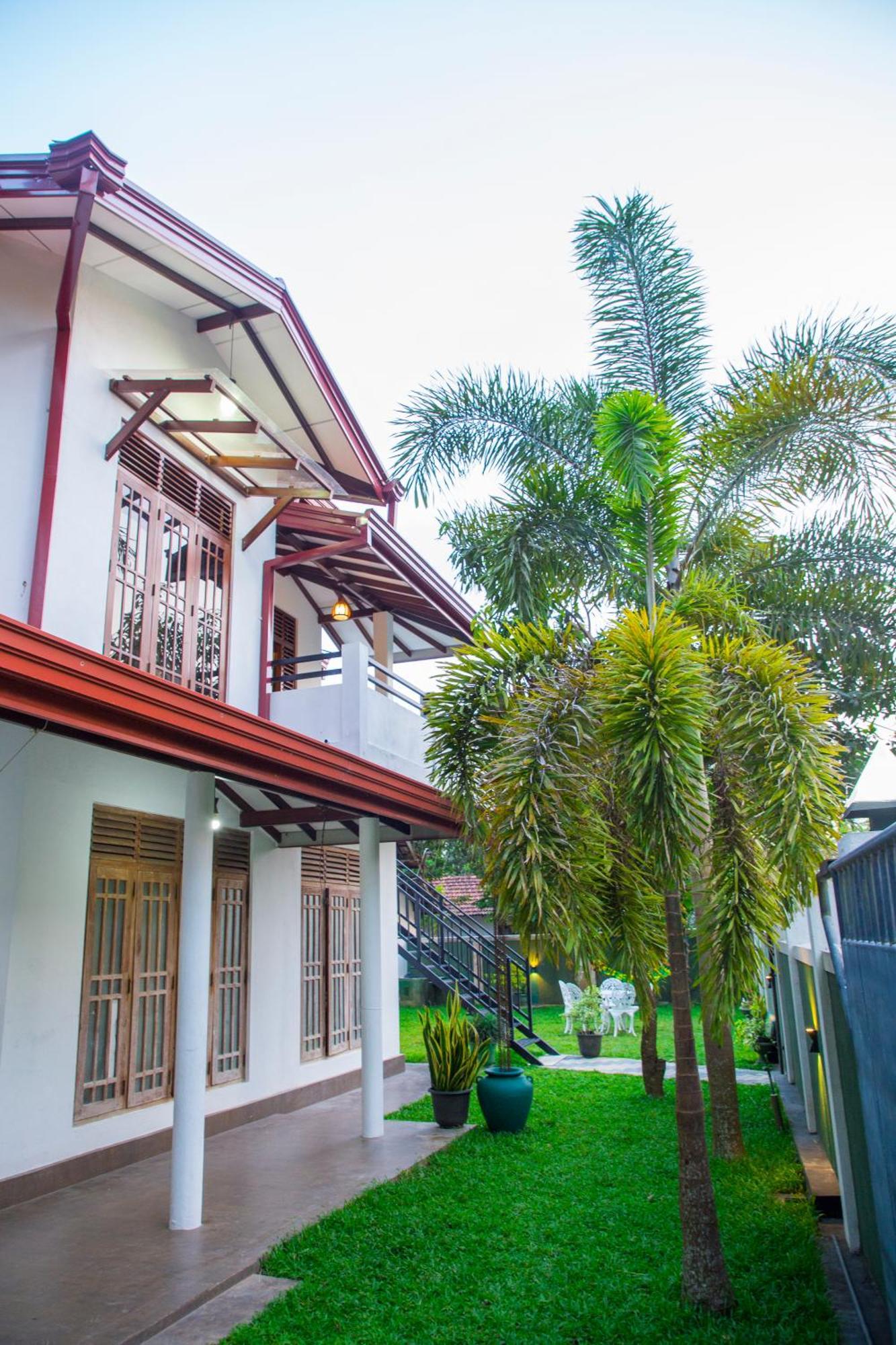 C Son Villa Bentota Exterior foto